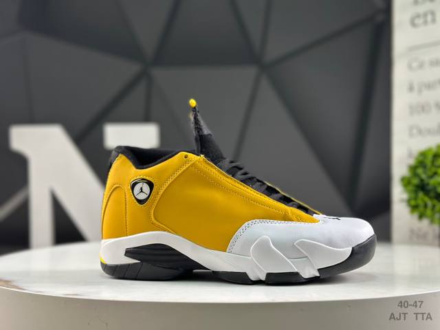 真标 乔丹 Jordan Air Jordan 14 Retro外观时尚大气，鞋底采用耐磨的材质，细致做工，彰显品牌魅力。鞋头防撞设计，减少擦伤脚趾或碰撞，呵护