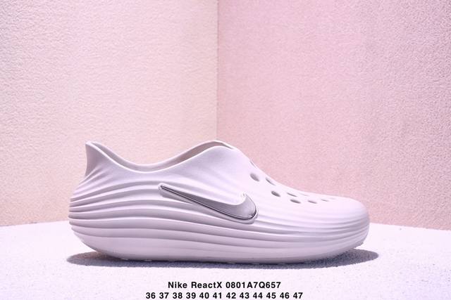 组合底Nike Reactx Rejuven8 耐克 简约舒适 洞洞鞋由兼具轻便性和耐用性的Eva泡沫打造拖鞋的外观十分吸引人 融合了舒适与时尚的元素 延续了简
