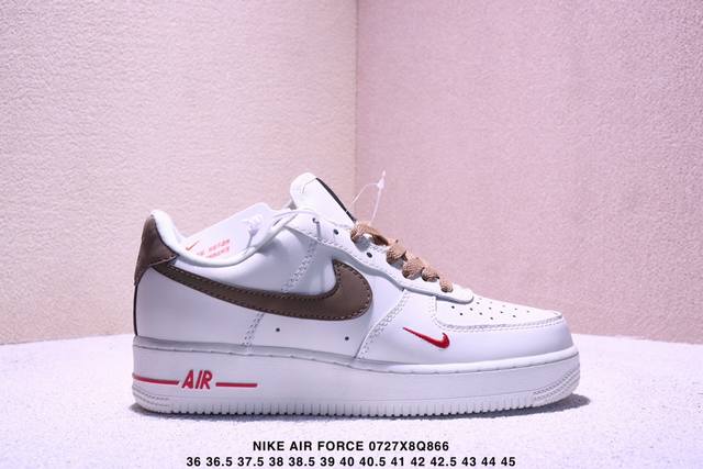 耐克Nike Air Force 1 ‘07 空军一号百搭休闲运动板鞋。柔软、弹性十足的缓震性能和出色的中底设计，横跨复古与现代的外型结合，造就出风靡全球三十多