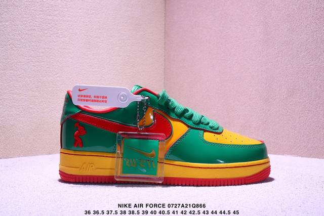 耐克 Nike Air Force 1 ’07 空军一号低帮百搭休闲运动板鞋。柔软、弹性十足的缓震性能和出色的中底设计，横跨复古与现代的外型结合，造就出风靡全球