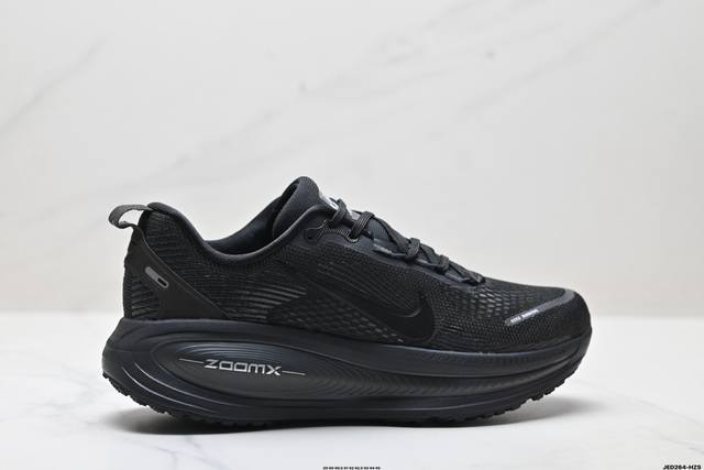 公司级Nike Vomero 18 耐克 舒适减震防滑 低帮跑步鞋全掌Reactx泡绵中底 前掌和后跟还配备了Air Zoom气垫单元 据说跑起来更快更舒适哦