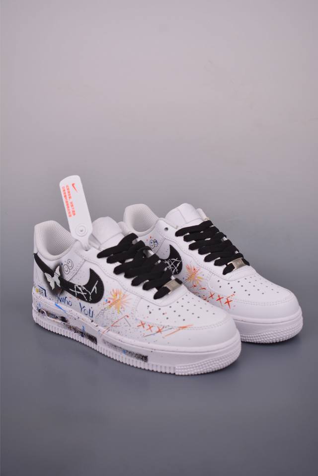 Nike Air Force 1 Low 蝴蝶涂鸦原楦头原纸板 打造纯正空军版型专注外贸渠道 全掌内置蜂窝气垫 原盒配件 原厂中底钢印、拉帮完美 官方货号: Z