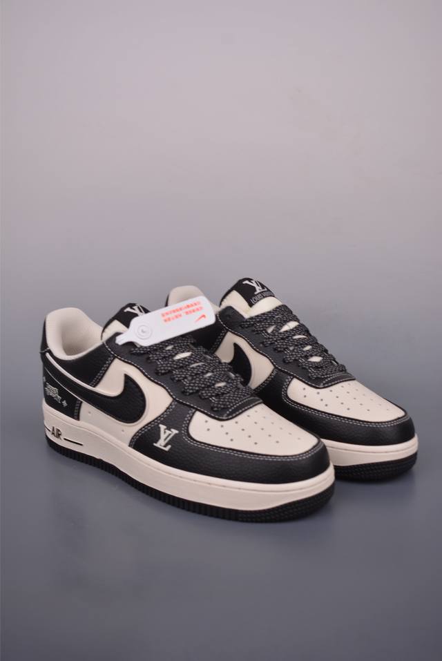 Nike Air Force 1 Low Lv联名原楦头原纸板 打造纯正空军版型专注外贸渠道 全掌内置蜂窝气垫 原盒配件 原厂中底钢印、拉帮完美 官方货号: H