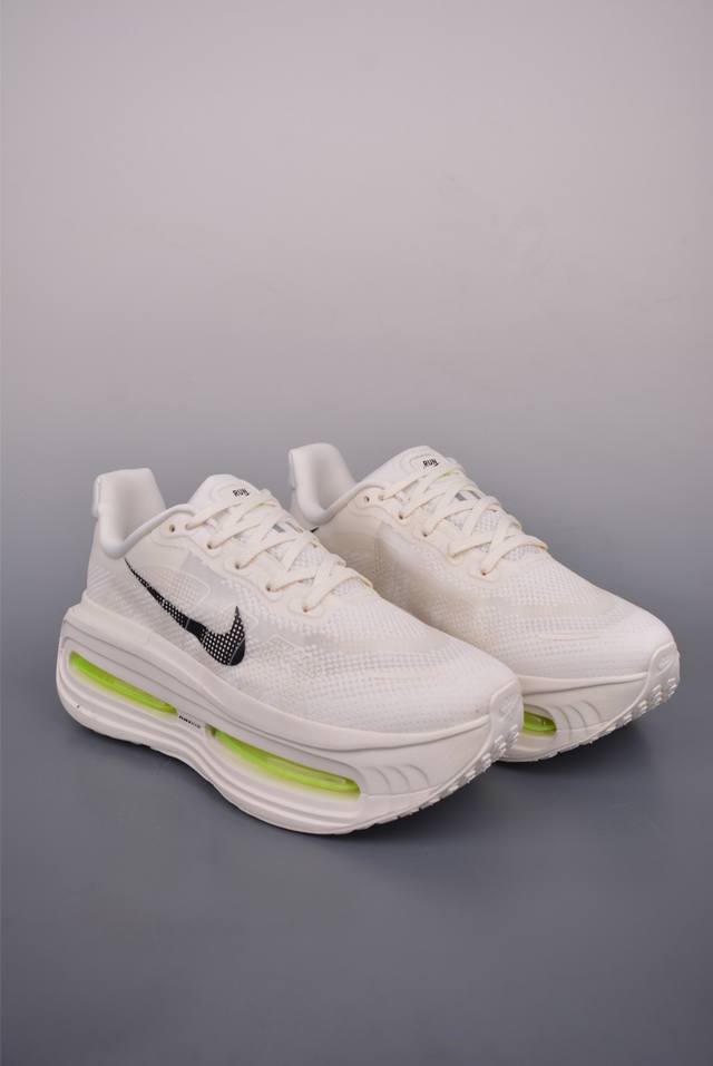 Nike Vomero Premium Air气垫40周年舒适百搭防滑耐磨 支撑缓震低帮 休闲跑步鞋 时尚外观和运动美学 结合泡棉缓震配置复古设计风格 泡棉中底