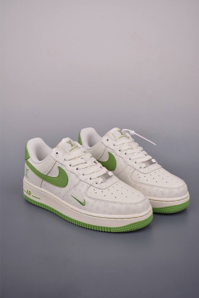 Nike Air Force 1 Low Lv联名原楦头原纸板 打造纯正空军版型专注外贸渠道 全掌内置蜂窝气垫 原盒配件 原厂中底钢印、拉帮完美 官方货号: L