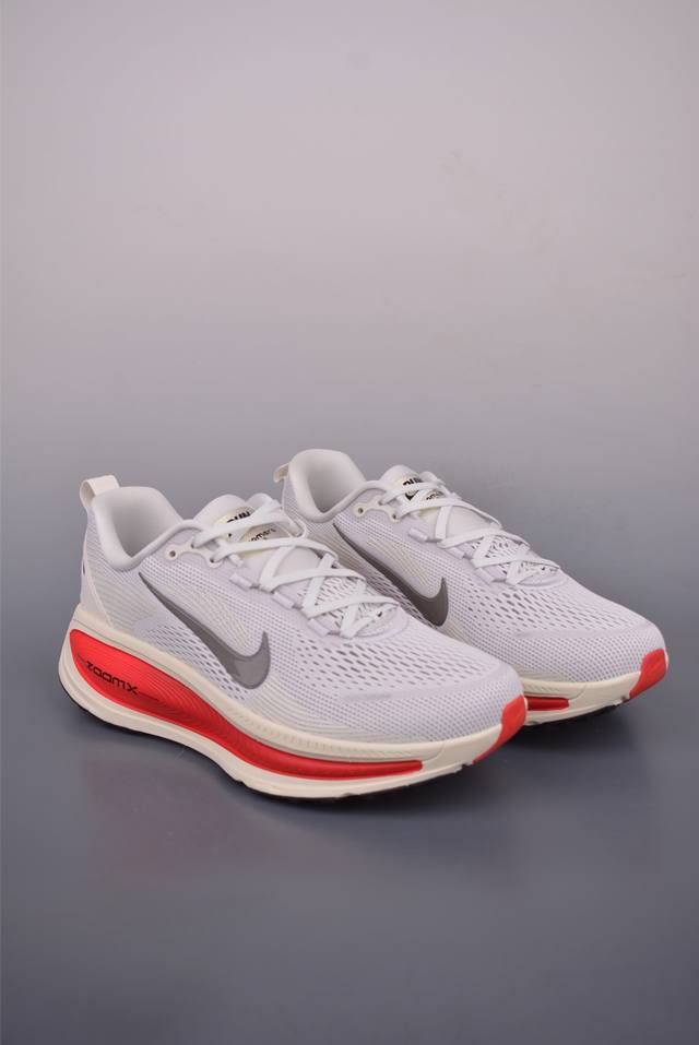 Nike Air Zoom Vomero 18全新科技提前原鞋开发 运动跑鞋 区别市面真标版本 必定是官方强力主推款式，真正的Zoom缓震科技嵌入如假包退 ，缓