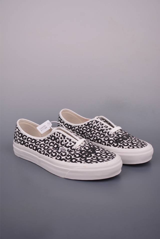 Cdg X Vans Authentic 442025官方新款 Otw高端支线 川久保玲联名限定 休闲硫化板鞋 原鞋开发 公司同源整套流水线满印黑白Logo涂鸦