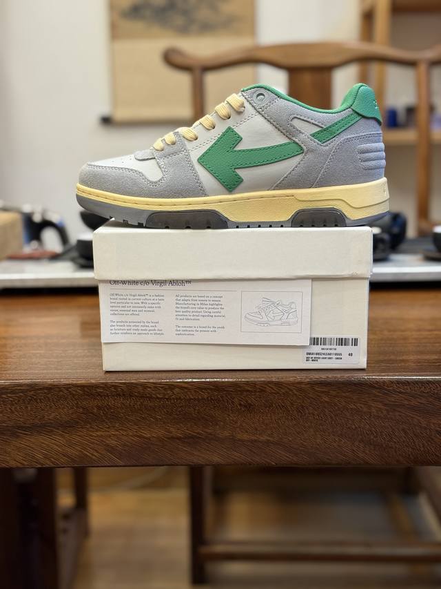 Off-White Out Of Office 低帮时尚板鞋 明星同款 市面最高版原厂原档案开发，原盒原标，原厂头层皮料，官方原版设计，做工细节全方位对比原鞋。