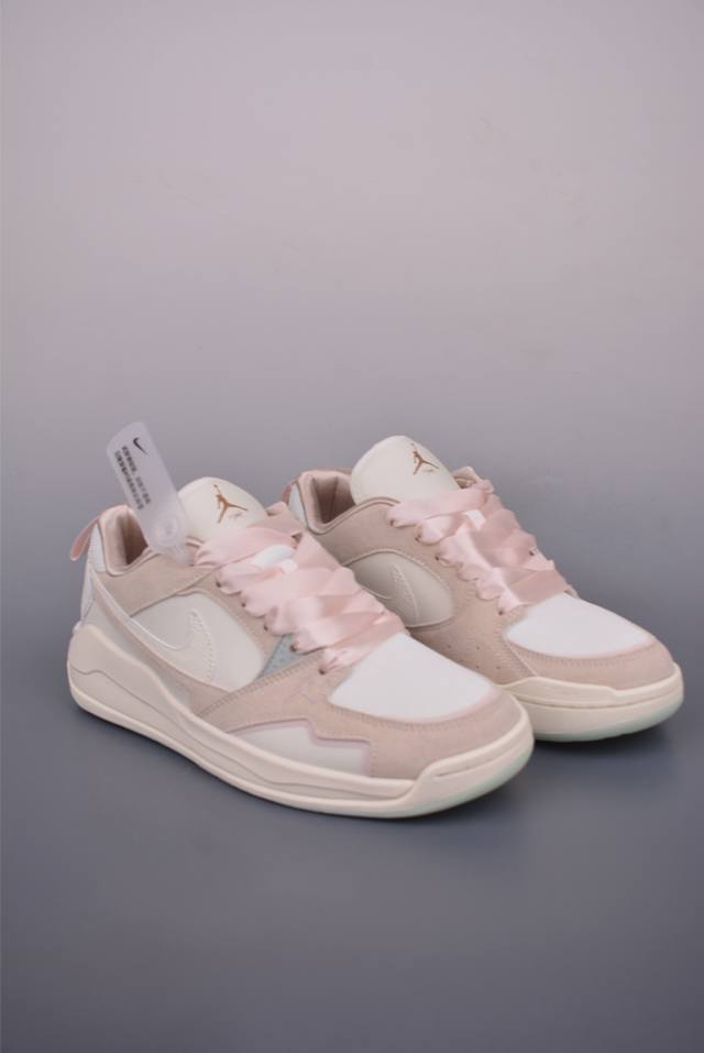 Nike Air Jordan Cmft Era舒适简约低帮运动鞋 实拍首发 鞋面大面积的网眼透气性拉满中底的大面积泡棉超级舒适官方货号:Ih7325 1012