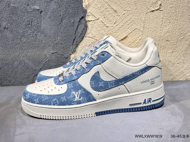新品上市实拍 耐克Nike Air Force 1“07空军一号低帮百搭休闲运动板鞋。柔软、弹性十足的缓震性能和出色的中底设计，横跨复古与现代的外型结合，造就出