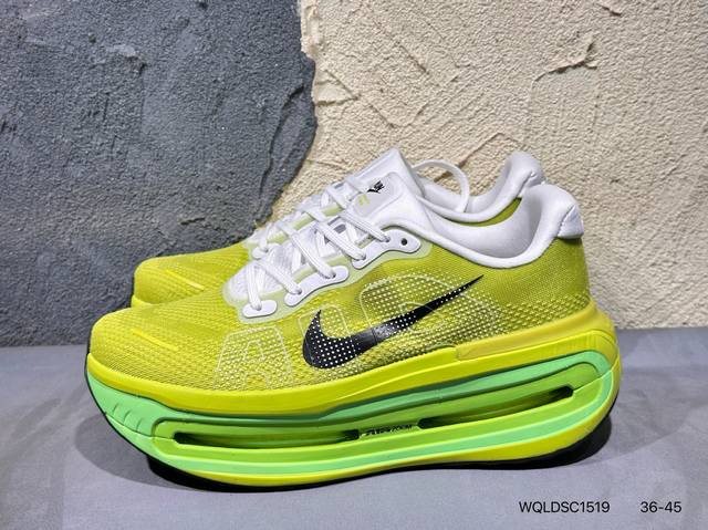 新品上市实拍 Nike Vomero Plus轻盈跑鞋公司级顶级版本 Nike Vomero 18 舒适百搭防滑耐磨 低帮 休闲跑步鞋男女同款货号：Hq2050