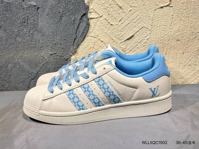 新品上市实拍 男女鞋真标半码制#升级原楦原纸版开发#采用翻毛皮鞋面材质# 改良全包围鞋垫#正确 版鞋底模具及扇贝头盖片阿迪达斯 三叶草Adidas Origin