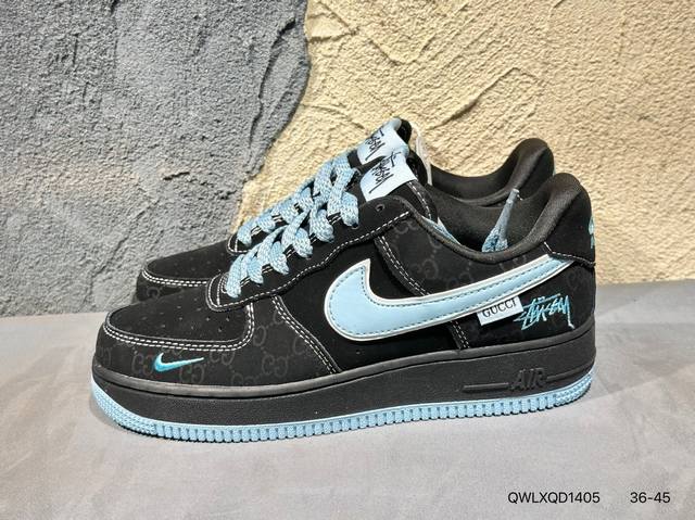 新品上市实拍 耐克Nike Air Force 7空军一号低帮百搭休闲运动板鞋。柔软、弹性十足的缓震性能和出色的中底设计，横跨复古与现代的外型结合，造就出风靡全