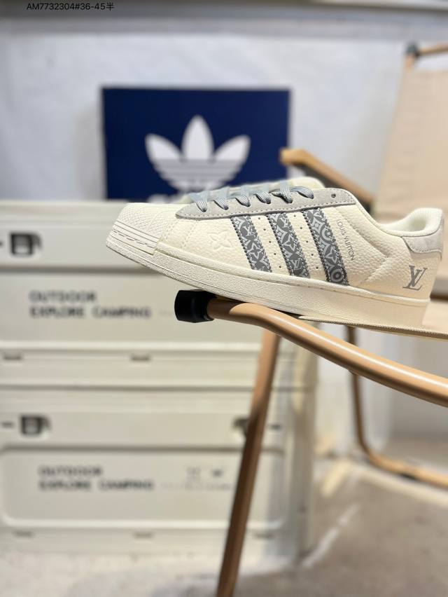 Lv X Adidas Originals Superstar 经典配色 经典贝壳头官网同步 实拍首发渠道正品订单 诠释市场最高工艺水平区别市面普通真标版本，进