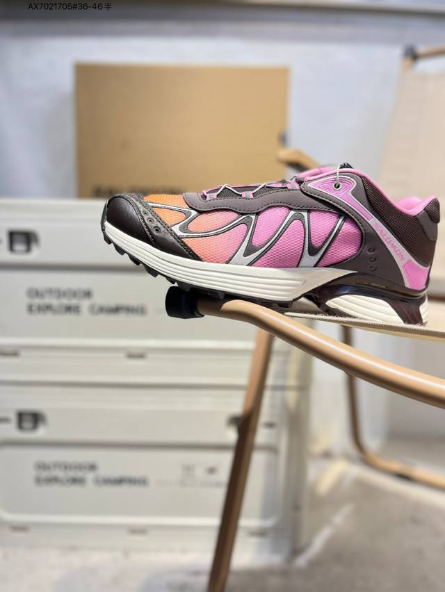 Salomon萨洛蒙 Xt-Whisper 时尚 舒适減震防滑耐磨 低帮跑步鞋鞋面采用Sensifit贴合技术 全方位贴合包裹脚型 鞋跟部鞋底牵引设计 提供强大