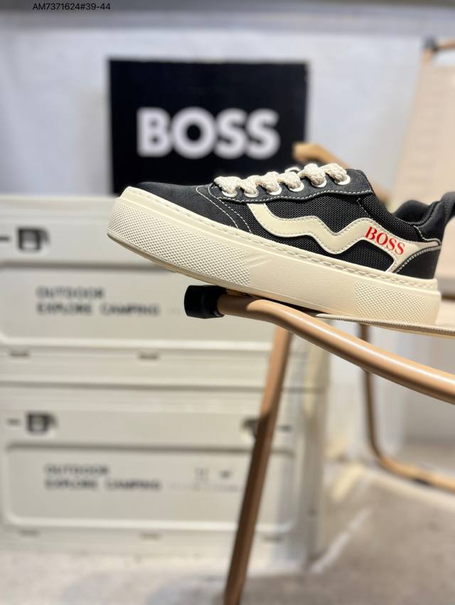 Boss 雨果博斯 钢印版本新款德国高端品牌专柜同步新款、以奢华高端设计出货 鞋面采用原版进口哪怕纳帕小牛皮配滴胶而成 原版 舒适版型Cn8608 Am7371