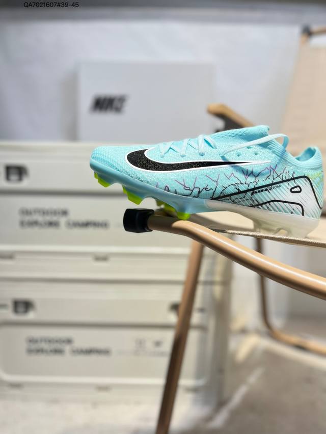 耐克 Nike Vapor 16 Academy Mercurial Dream Speed 耐克C罗系列 低帮男子人造草地足球鞋 训练鞋 短钉鞋底慢跑鞋。后跟