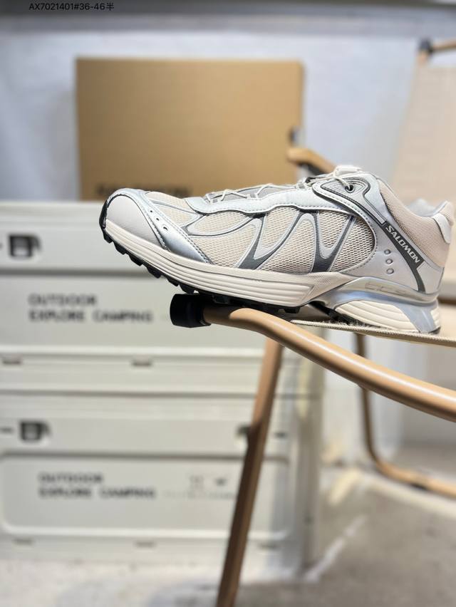 Salomon萨洛蒙 Xt-Whisper 时尚 舒适減震防滑耐磨 低帮跑步鞋鞋面采用Sensifit贴合技术 全方位贴合包裹脚型 鞋跟部鞋底牵引设计 提供强大
