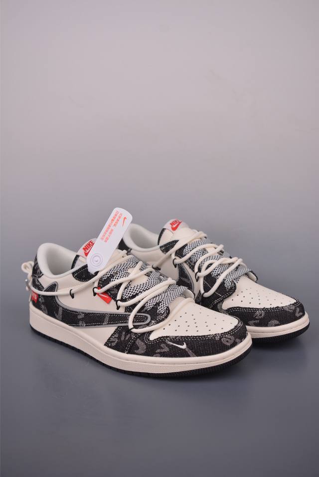 Fragment X Travis Scott X Lv 解构绑带 Air Jordan 1 Low 三方联名倒钩 全新的三方联名低帮倒钩鞋面延续了黑脚趾设计，
