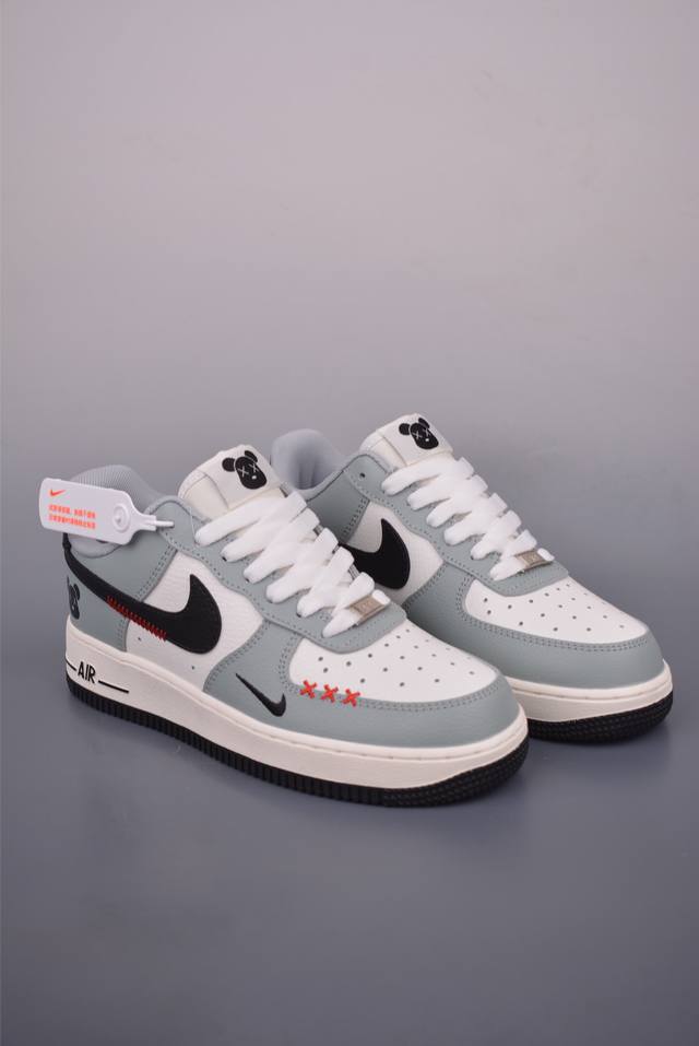 Nike Air Force 1 Low 暴力熊联名原楦头原纸板 打造纯正空军版型专注外贸渠道 全掌内置蜂窝气垫 原盒配件 原厂中底钢印、拉帮完美 官方货号: