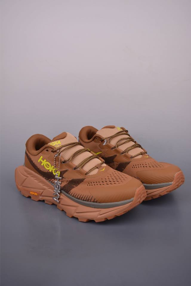 Hoka One One Skyline-Float X 动感系列舒适减震防滑低帮跑鞋 实拍首发 #鞋款特别研发使用性能独特的几何形跑鞋中底，鞋底更厚、更高、回