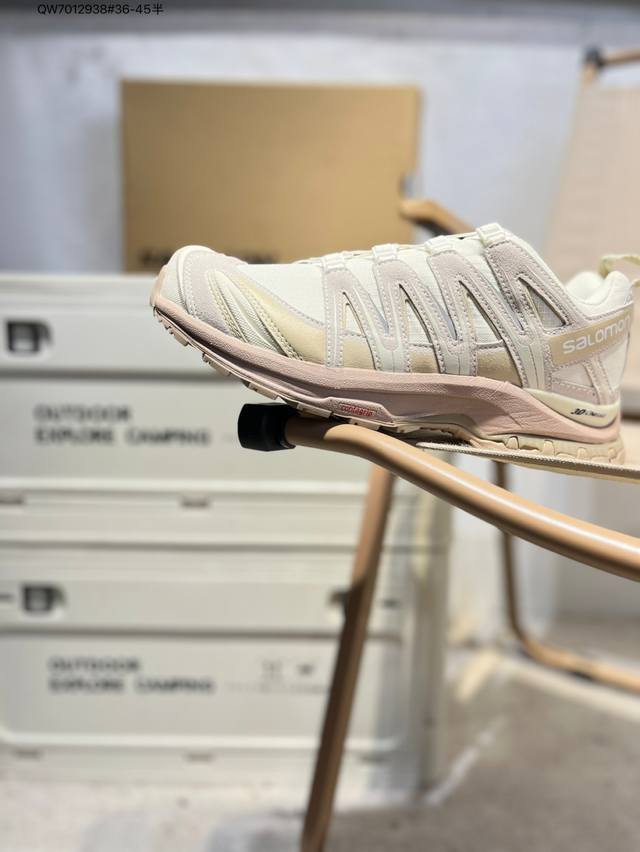 Salomon萨洛蒙 Xt-Whisper 时尚 舒适減震防滑耐磨 低帮跑步鞋鞋面采用Sensifit贴合技术 全方位贴合包裹脚型 鞋跟部鞋底牵引设计 提供强大