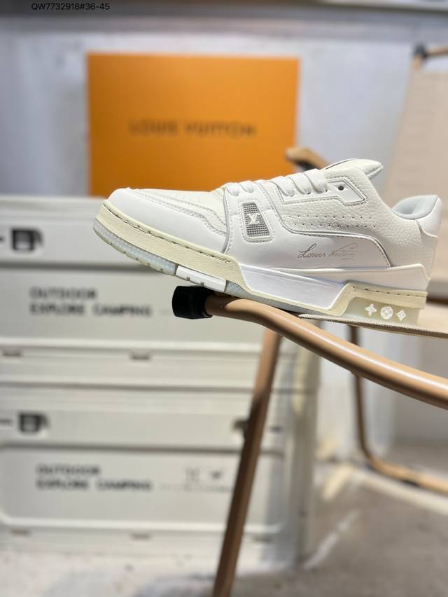 路易威登 Louis Vuitton Lv路易威登板鞋 新款 Lv Trainer最新配色运动鞋 L家 篮球鞋风格运动鞋 该鞋由艺术总监 Virgil Ablo
