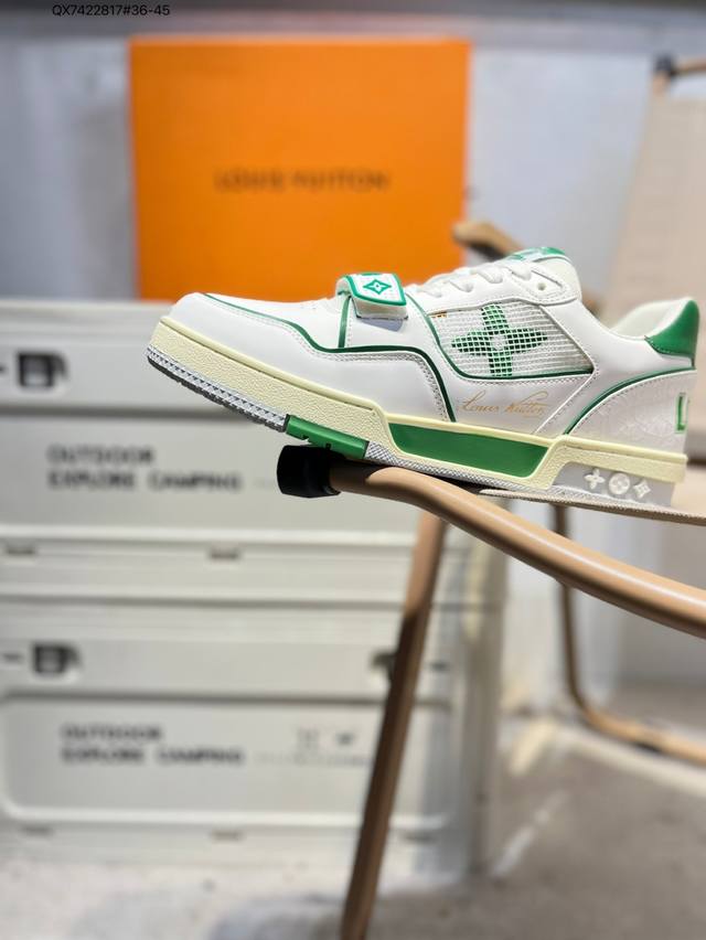 路易威登 Louis Vuitton Lv路易威登板鞋 新款 Lv Trainer最新配色运动鞋 L家 篮球鞋风格运动鞋 该鞋由艺术总监 Virgil Ablo