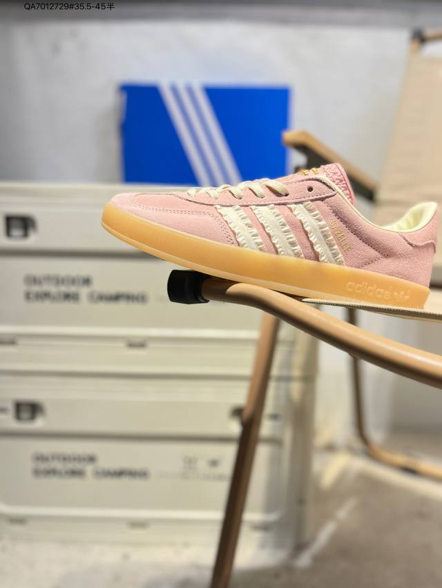 阿迪达斯Adidas Originals Gazelle Esquisite Gucci 德训 羚羊系列低帮复古百搭休闲运动板鞋 货号 Js1413 Qa701