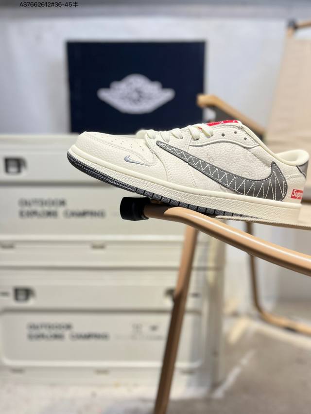 公司级头层皮Supreme X 乔丹Air Jordan 1 Low Aj1低帮系列篮球鞋 官方同步配色 原装级产物 #拒绝公底 立体鞋型 细节完美 高清洁度X