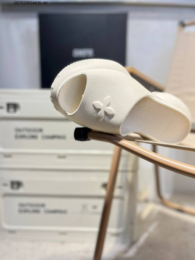 Smfk Compass 浮雕一字厚底拖鞋小众潮牌爆款 广东大厂出品 增高有7.5 9.5 运动拖鞋 原楦原纸原版数据开发版型 采用一体成型鞋身 鞋芯填充 鞋底