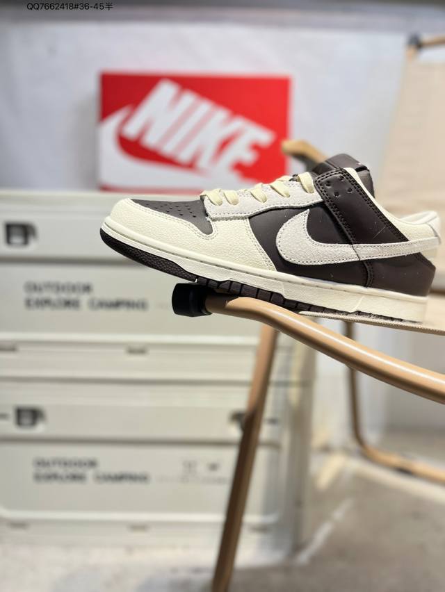 耐克Nike Dunk Low 板鞋Sb系列经典百搭休闲运动板鞋加厚鞋舌的填充，使舒适性大大提升，同时也更方便穿脱中底部分则加入了脚感柔软舒适Zoomair气垫