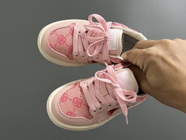 特价 耐克 新款老花魔术贴儿童板鞋Size：26-37码经典老花鞋面魔术贴设计，穿脱便捷经典板鞋，超级百搭