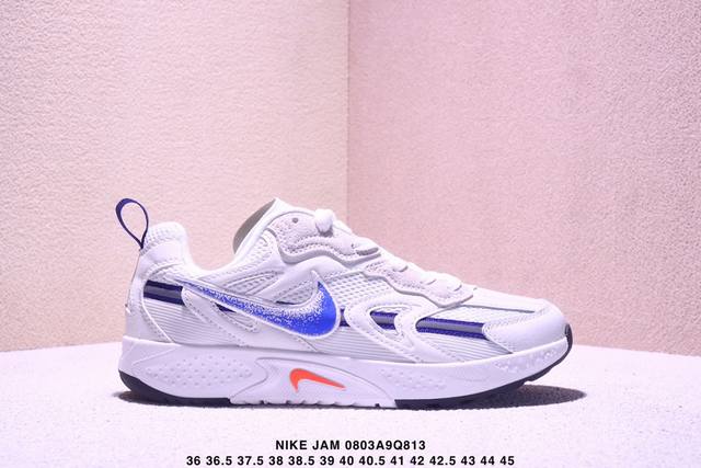 公司级Nike Jam 系列舒适时尚防滑耐磨低帮生活休闲鞋 采用鞋面合成皮革与网眼布设计 以便于运动员在霹雳舞运动中的保护和耐穿 中底设计细节采用翻转Swoos