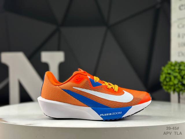 耐克 Nk Zoom Rival Fly 4 耐克超弹轻盈跑步鞋 #鞋款搭载 Flyknit 材料 打造出众弹性 易于穿脱。采用React技术 轻盈耐穿泡绵打造