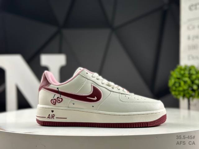 耐克 Nk Air Force 1'07 Low Valentine's Day 空军一号低帮休闲板鞋 #鞋款采用Sail 在鞋身各个部位饰有花形细节。应该是