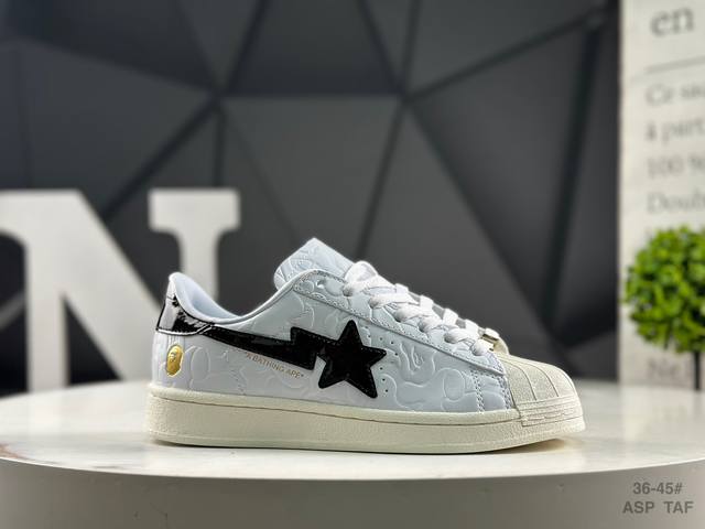 阿迪达斯 Bape X Adidas Superstar 贝壳头休闲板鞋 货号；Jr2701 尺码：35 36 36.5 37 38 38.5 39 40 40