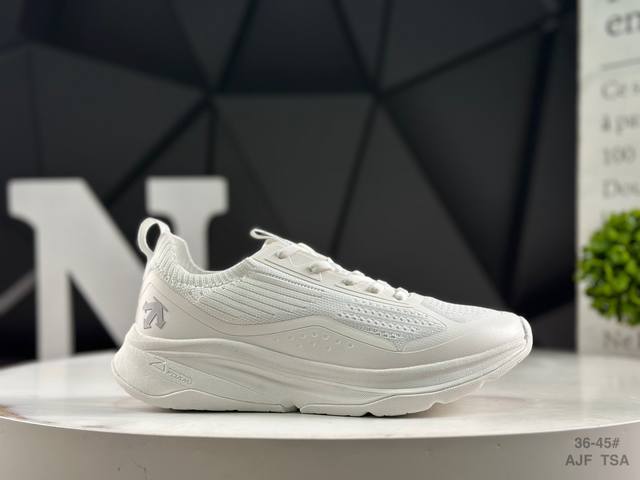 迪桑特 Descente Enerzite Lavitate Knit 时尚防滑 低帮跑步鞋 针织网布无缝拼接鞋面轻薄通透减少摩擦 进口Z Foam缓震中底 舒