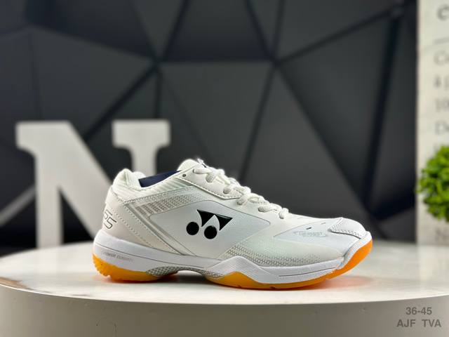 Yonex 尤尼克斯 Power Cushion 65 织物合成革 羽毛球鞋 实拍首发 采用动力垫+设计 减震蓄能 保护脚踝 人体工程防撞鞋头 护脚趾 鞋底采用