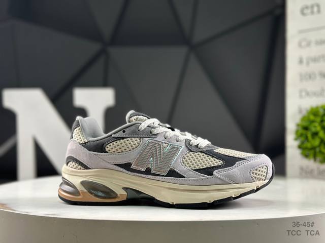 New Balance 2010系列 新百伦 复古老爹风网布跑步休闲运动鞋 新百伦经典配色 沿袭了面世之初的经典科技 以Encap中底配以升级版 N-Ergy缓