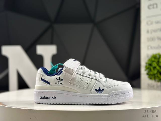 真标带半码 阿迪达斯 Ad Forum Low Cl 低帮百搭潮流休闲运动 板鞋 以复古篮球鞋的外形为基础 采用皮革拼接 简约百搭 更加贴合舒适 中底内侧网格造