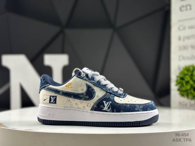 耐克 Nike Air Force 1’07空军一号低帮百搭休闲运动板鞋。柔软、弹性十足的缓震性能和出色的中底设计，横跨复古与现代的外型结合，造就出风靡全球三十