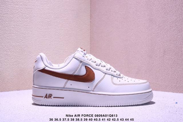 公司级耐克Nike Air Force 7空军一号低帮百搭休闲运动板鞋。柔软、弹性十足的缓震性能和出色的中底设计，横跨复古与现代的外型结合，造就出风靡全球三十多