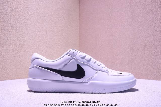 真标带半码 耐克 Nike Sb Force 58是一款将前沿创新带入街头的单品，它具有硫化杯底，具有出色的耐用性和灵活性。使用帆布和绒面革，在饰面上放置通风口