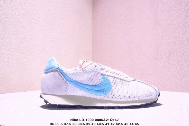 耐克 Stussy X Nike联手推出Ld- 0 运动鞋时尚跑步鞋，给夏日带来一抹清爽。Stussy 与 Nike 两大品牌携手，于 年盛夏之际，重磅推出19