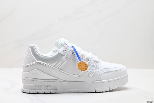 公司级Louis Vuitton Trainer Sneaker Low 路易威登 休闲运动文化百搭板鞋 舒适防滑底和百搭性霸屏整个时尚娱乐圈 细节调整完美主义