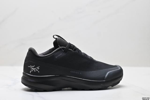 公司级Arcteryx始祖鸟 Aerios Fl Gtx 覆盖防水 低帮户外登山徒步鞋 特有的独立衬垫 穿着更合脚 带有Gore-Tex防水内衬 提供透气性和防