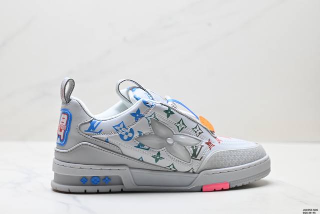 公司级Louis Vuitton Trainer Sneaker Low 路易威登 休闲运动文化百搭板鞋 舒适防滑底和百搭性霸屏整个时尚娱乐圈 细节调整完美主义
