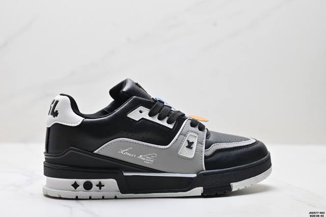 公司级Louis Vuitton Trainer Sneaker Low 路易威登 休闲运动文化百搭板鞋 舒适防滑底和百搭性霸屏整个时尚娱乐圈 细节调整完美主义