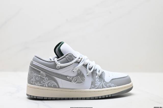 公司级Nike Air Jordan 1 Low Aj1乔1低帮休闲板鞋 同步官方配色 市场唯一独家头层皮打造 原鞋原档案开发 原厂皮料 原档冲孔鞋头 正确满胶
